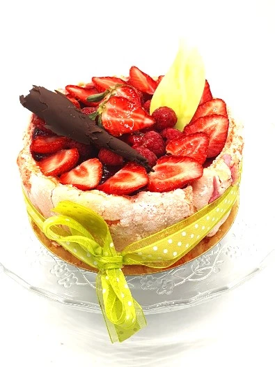 Charlotte aux fraises 6/8P