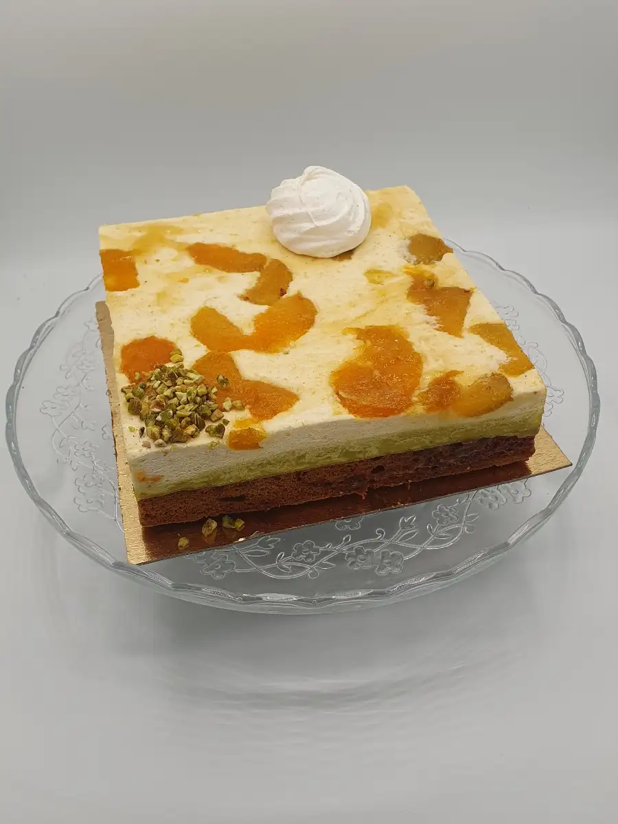 Entremet abricot pistache
